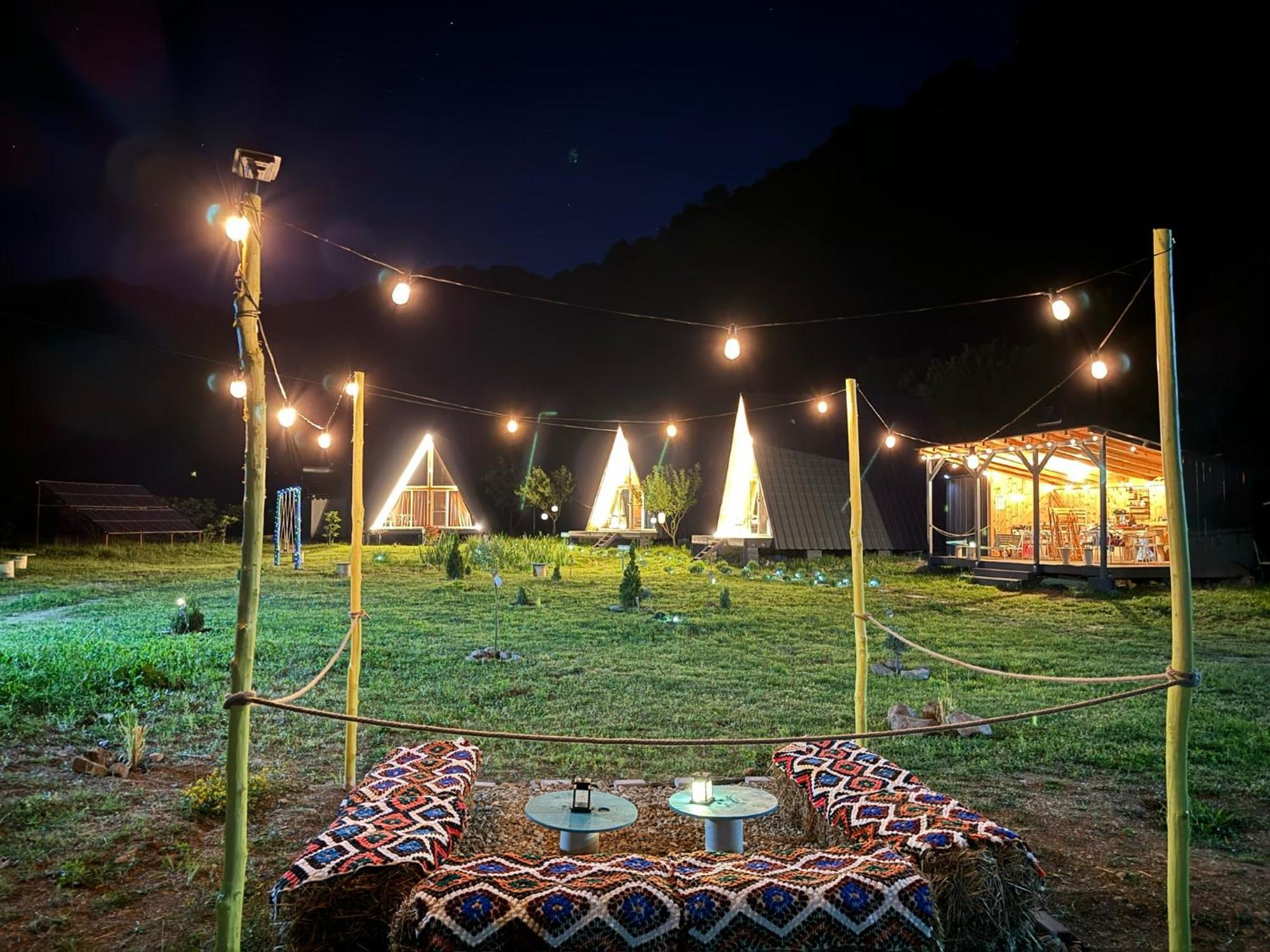 Cabane A-Frame Svinita エクステリア 写真