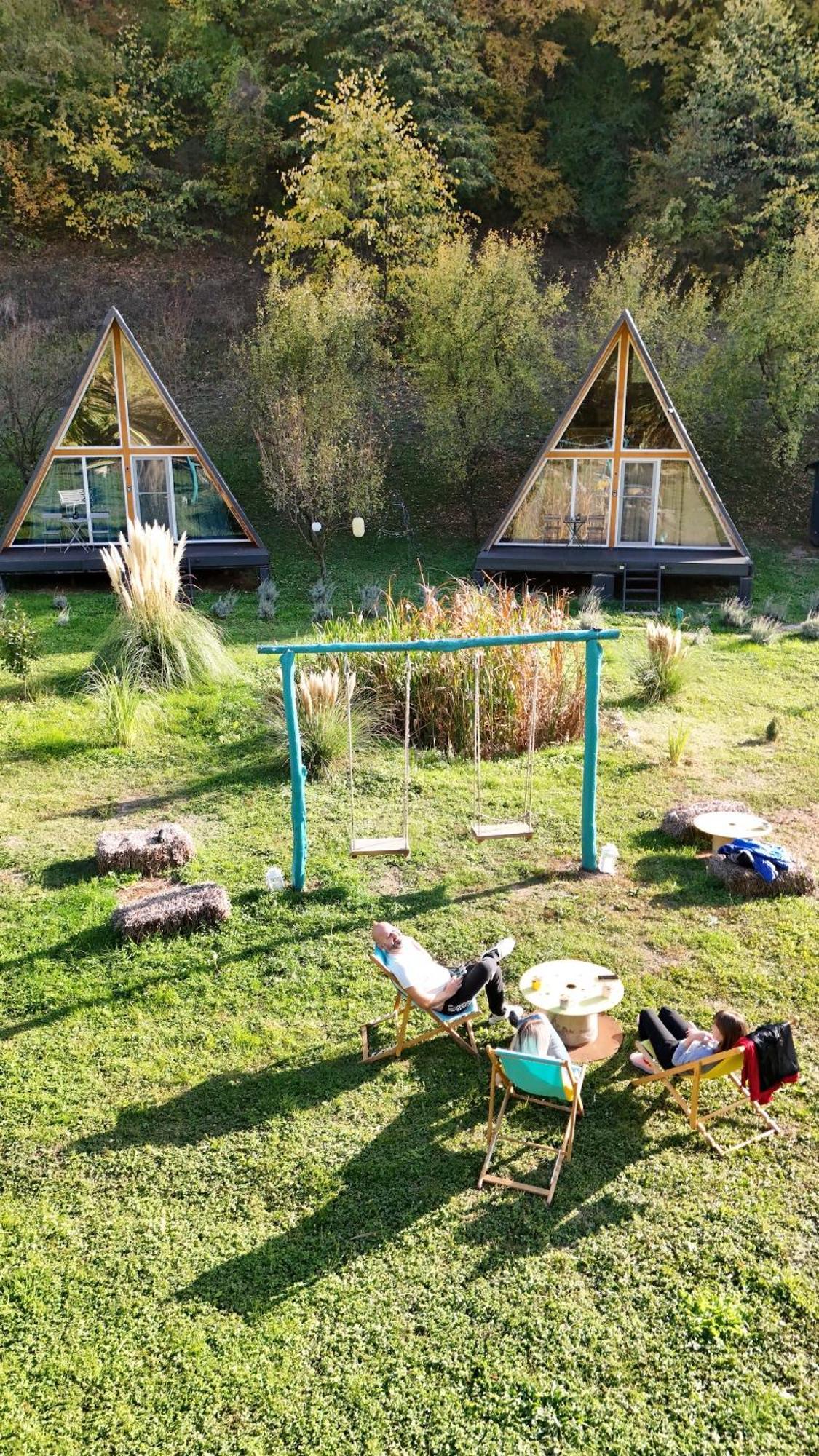 Cabane A-Frame Svinita エクステリア 写真