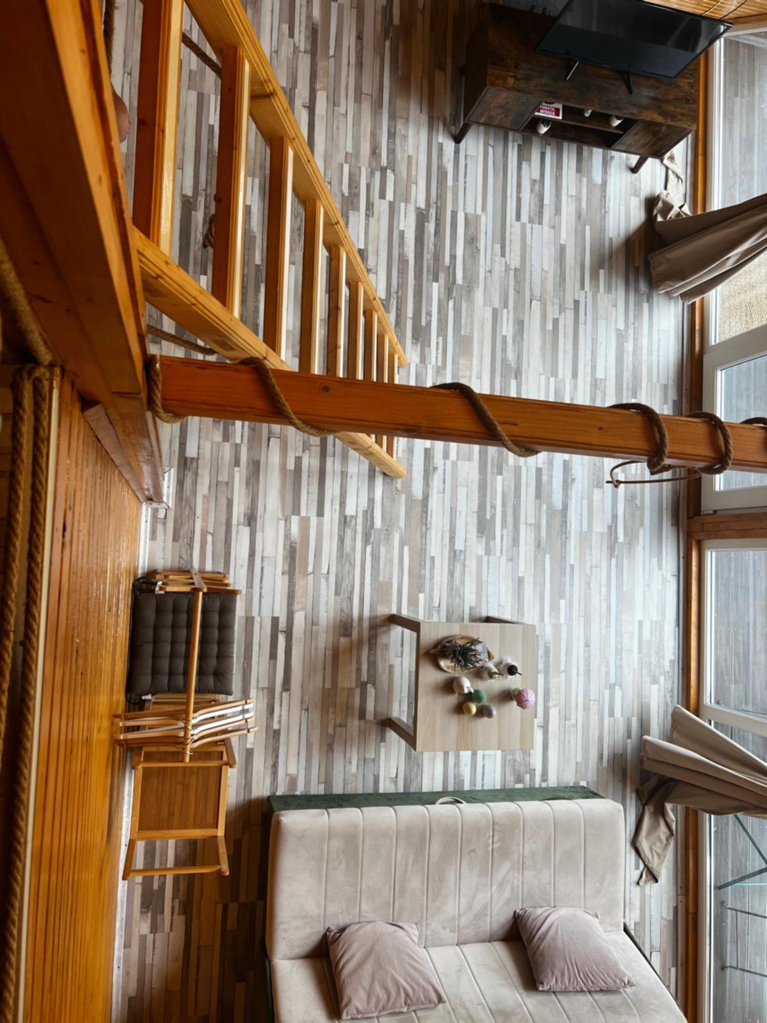 Cabane A-Frame Svinita エクステリア 写真